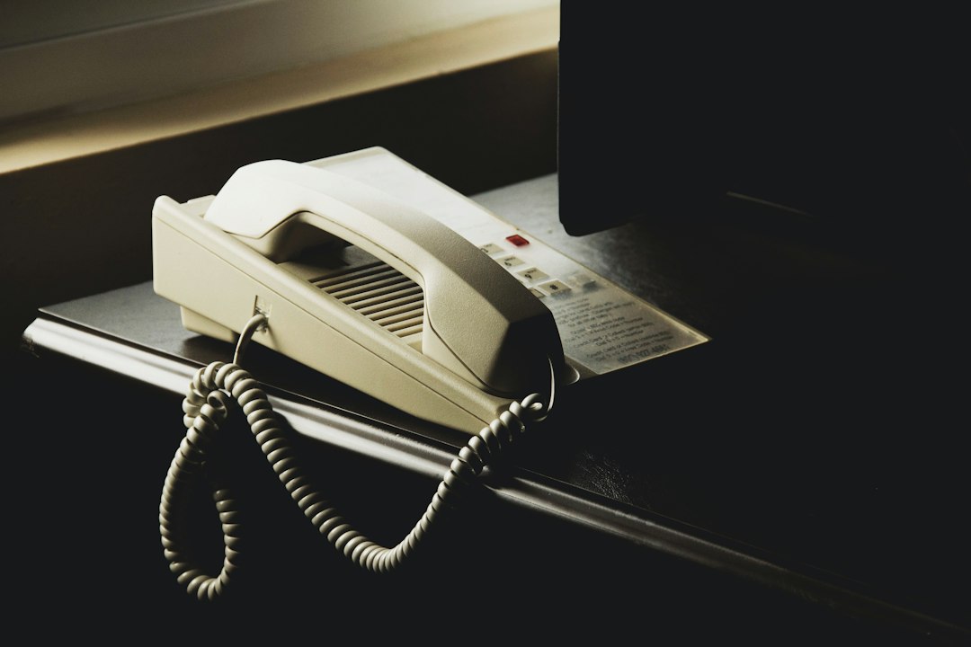 تلفن IP سازمانی برای ضبط و مدیریت مکالمات VoIP
